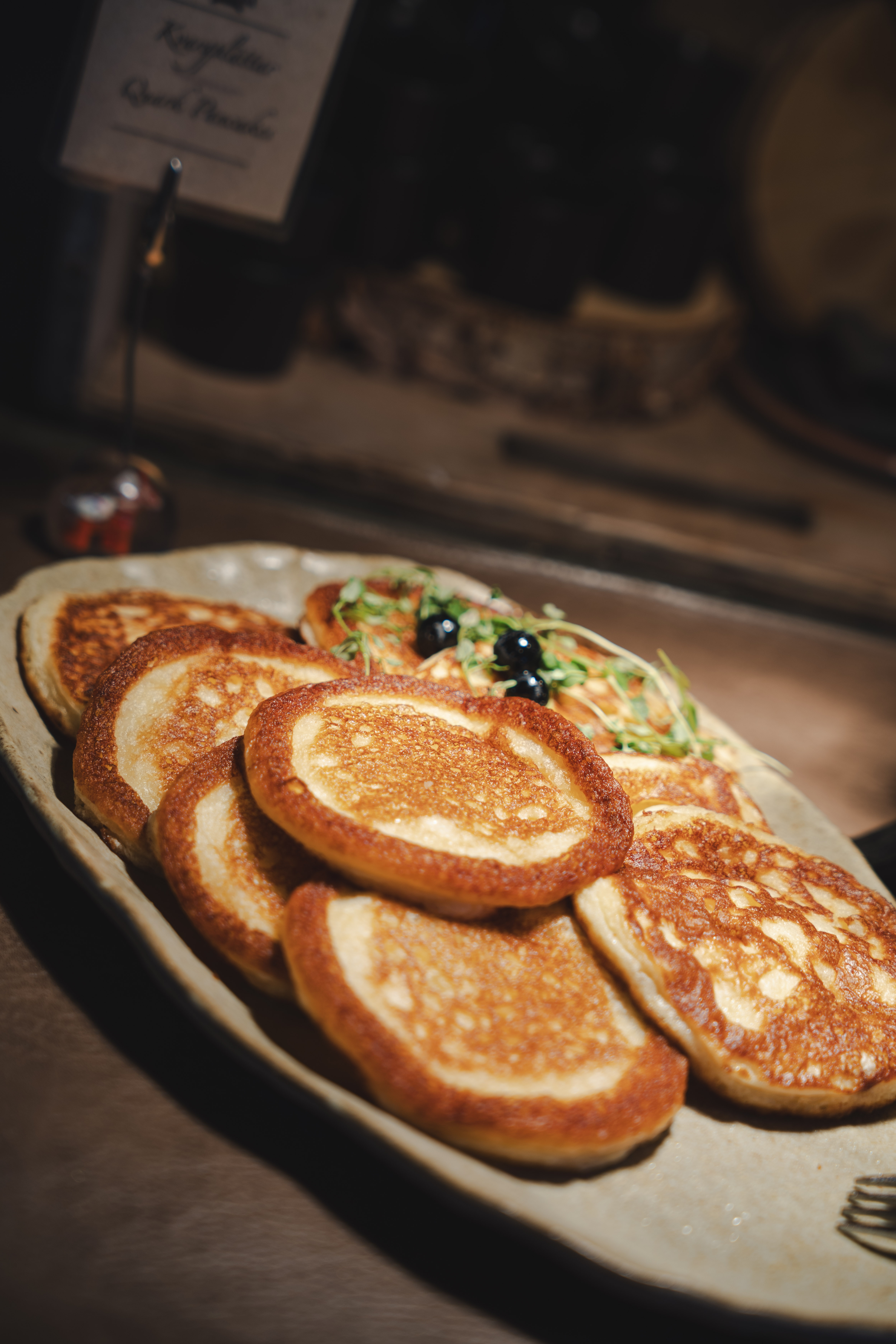 Kvargpannkakor på Kungshagas frukostbuffé